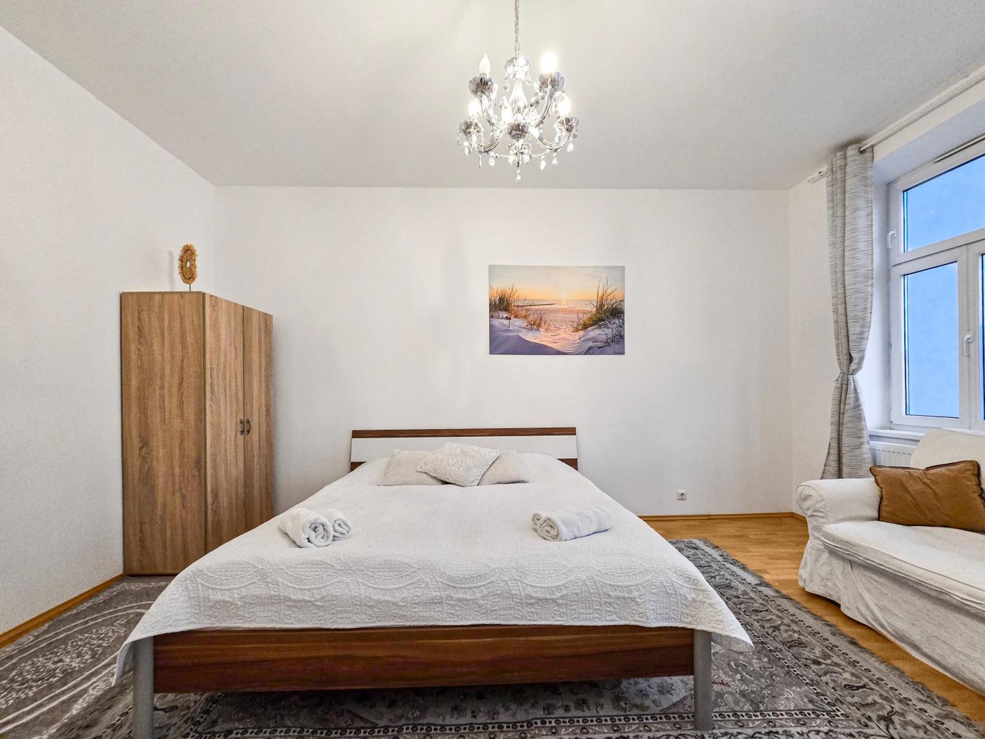 Modern Three-Bedroom, Triple King Beds Wina Bagian luar foto
