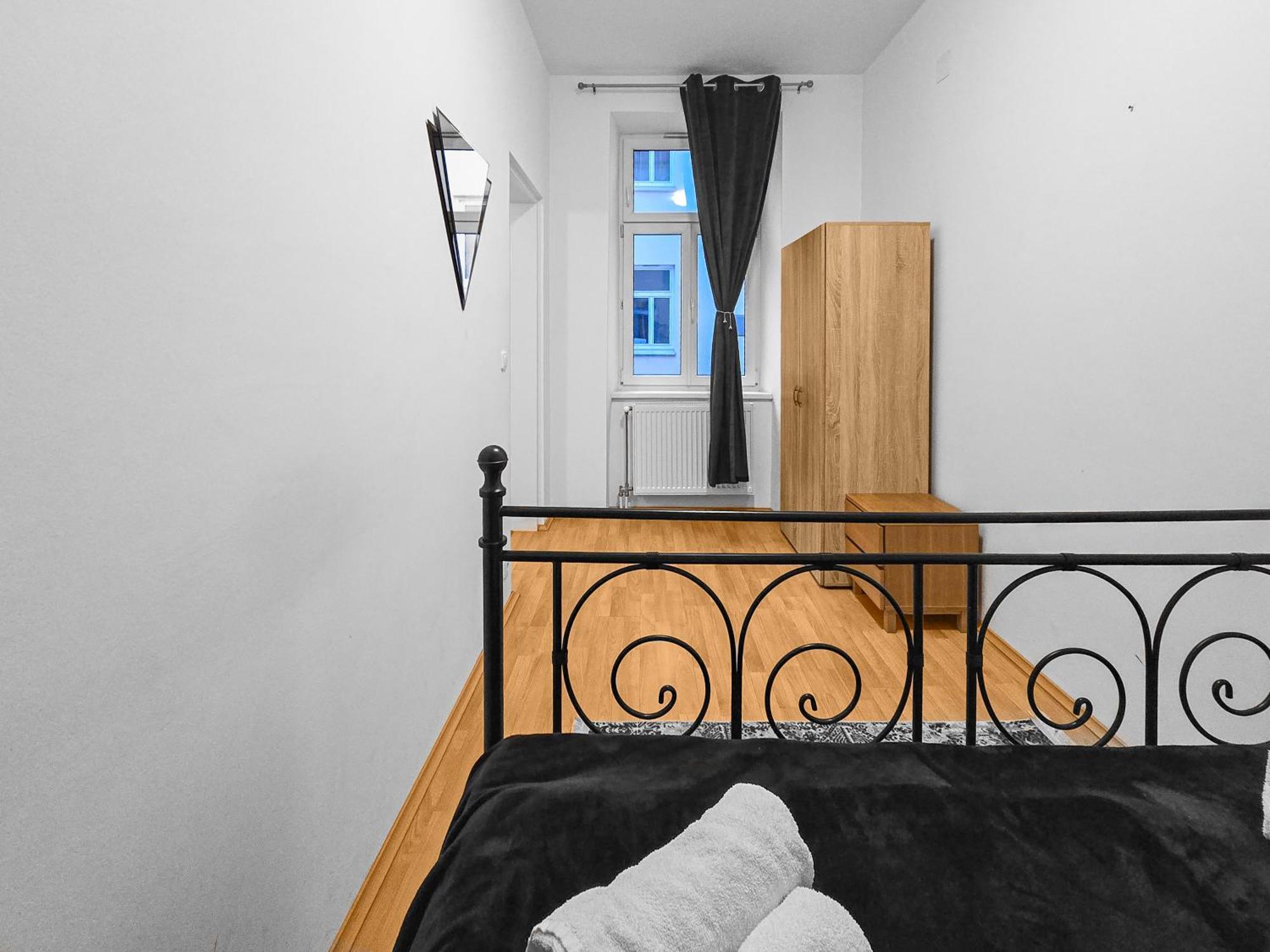 Modern Three-Bedroom, Triple King Beds Wina Bagian luar foto